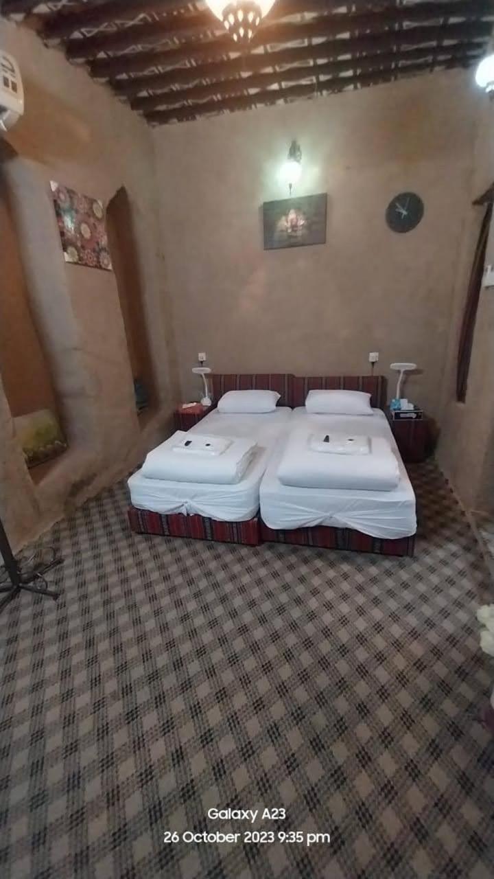 Отель Al Hamra Old House Экстерьер фото